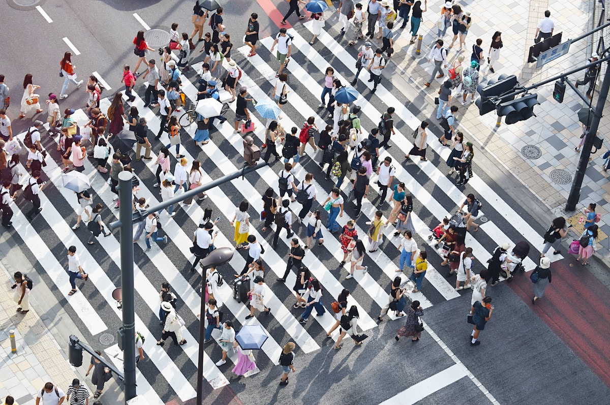 日本は次世代が働く場所として相応しい場所か?非効率な労働習慣と低生産性